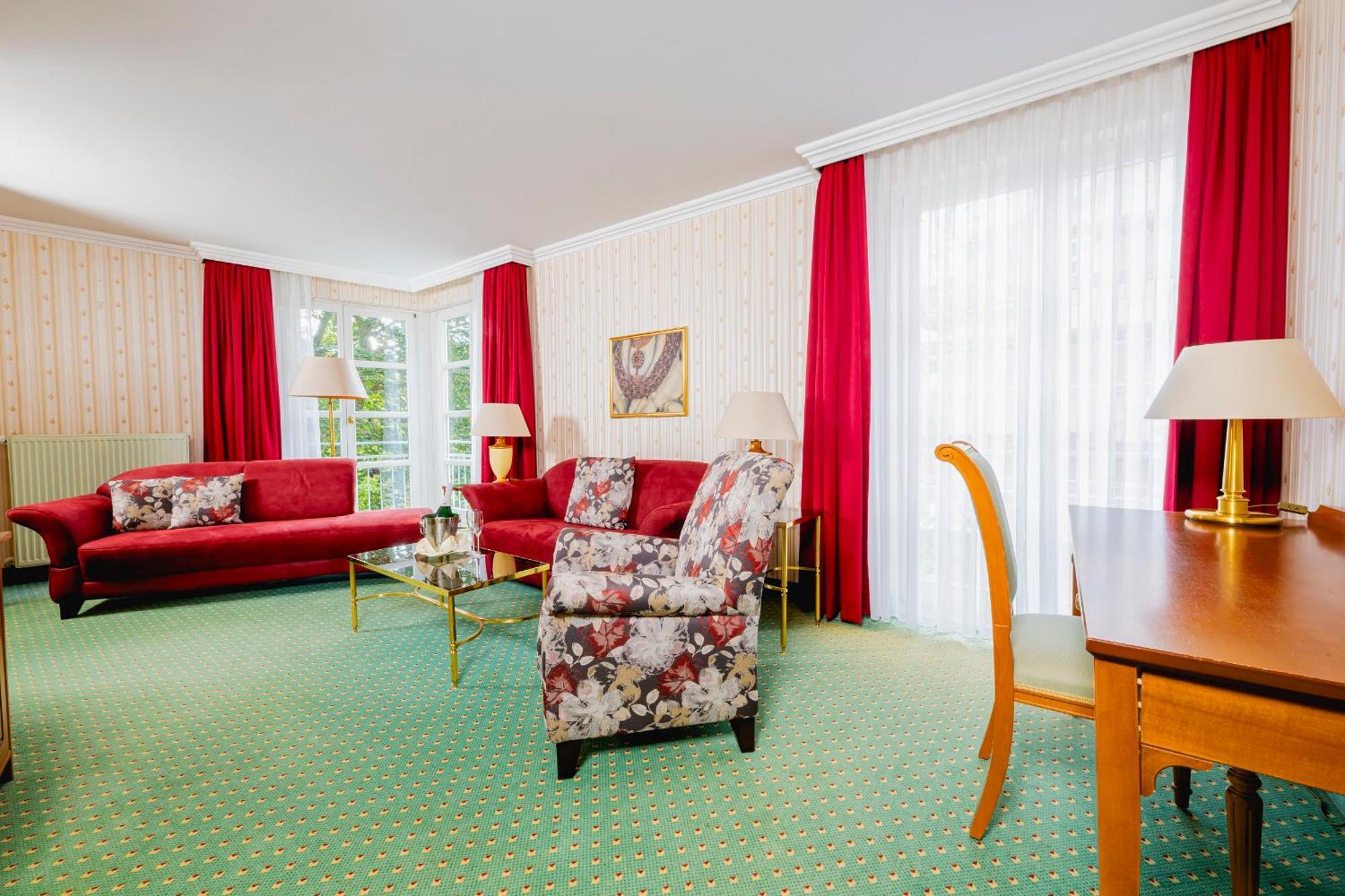 Hotel Am Schlosspark Гота Экстерьер фото